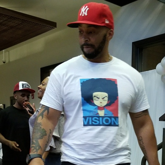 Brand new "Huey Vision" Tee. - Picture 2 of 4